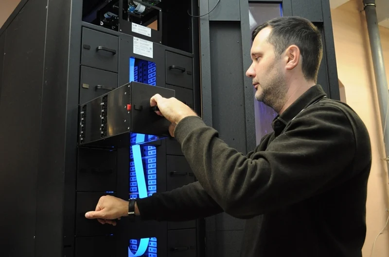 Оптический накопитель ЭЛАРобот НСМ Оптический накопитель ЭЛАРобот НСМ