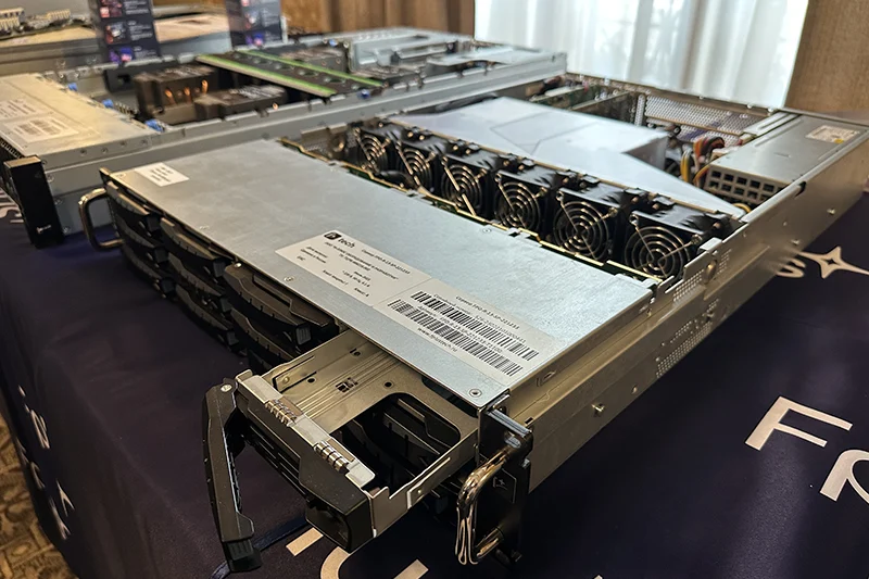 Серверы Fplus «Спутник» можно адаптировать под потребности бизнеса и масштабировать по мере роста нагрузки Серверы Fplus «Спутник» можно адаптировать под потребности бизнеса и масштабировать по мере роста нагрузки